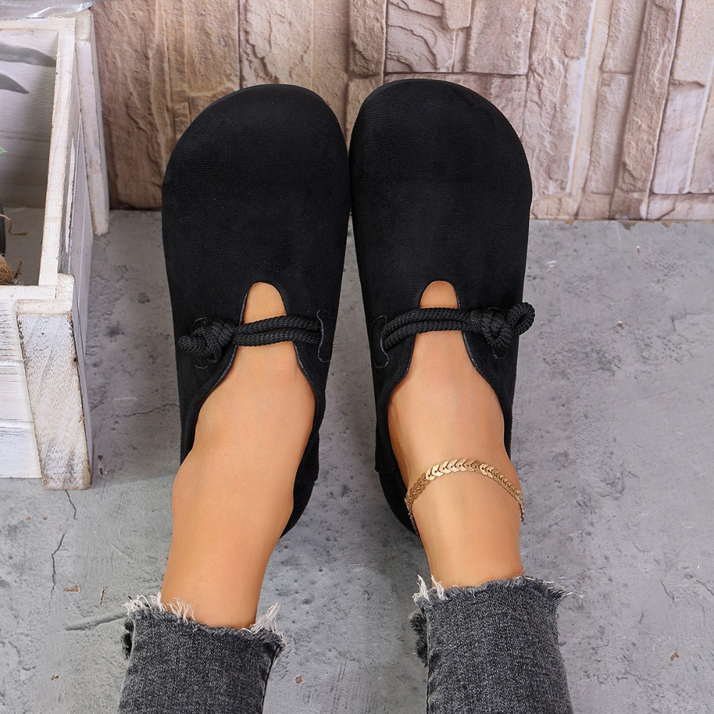 أحذية نسائية مسطحة بمقدمة مستد - مراجعة Heels وسعره