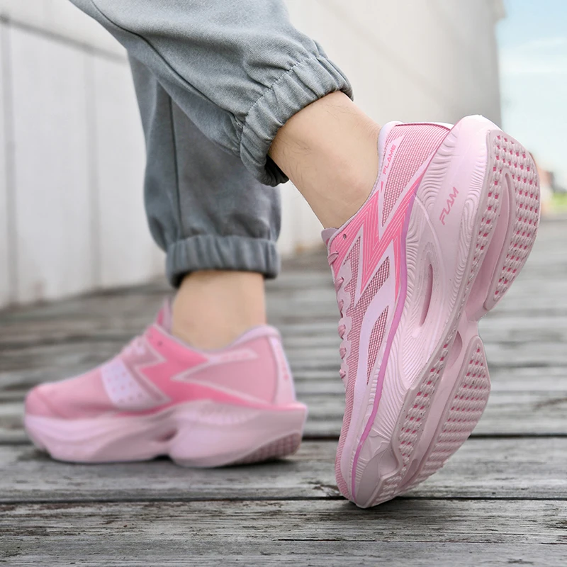 أحذية جري بلوح كربوني خاص للما - مراجعة Breathable Mesh Athletic Shoes وسعره